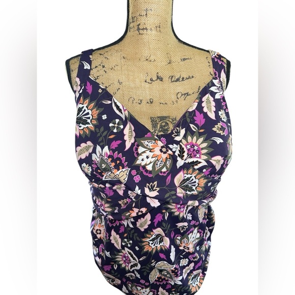 Lands End Purple Floral Swim Tankini Size 24W/ DD Adjustable Straps Build In Bra - Picture 6 of 6